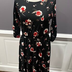 NWT Stitch Fix French Grey 3/4 Sleeve Floral Black Dress